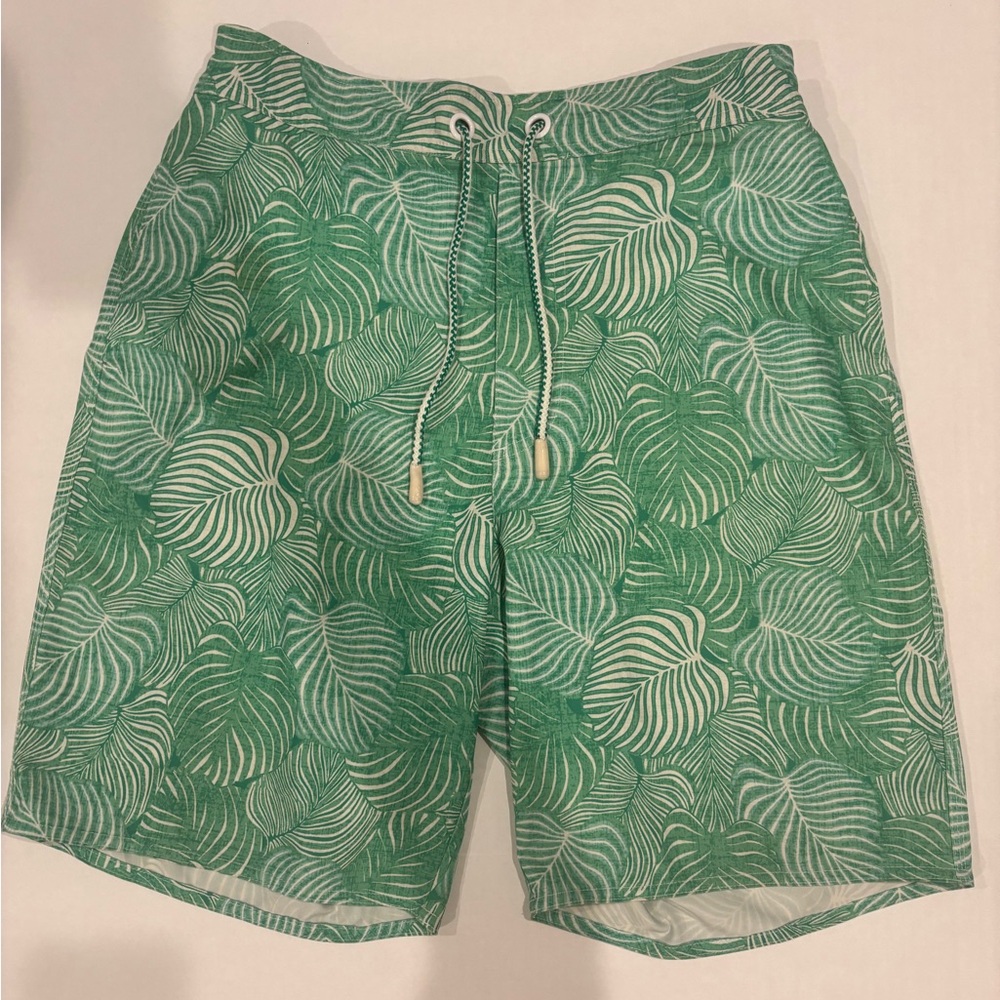 Johnnie-O Swim Trunks Men's M Green Tropical Mesh Lining Drawstring Logo